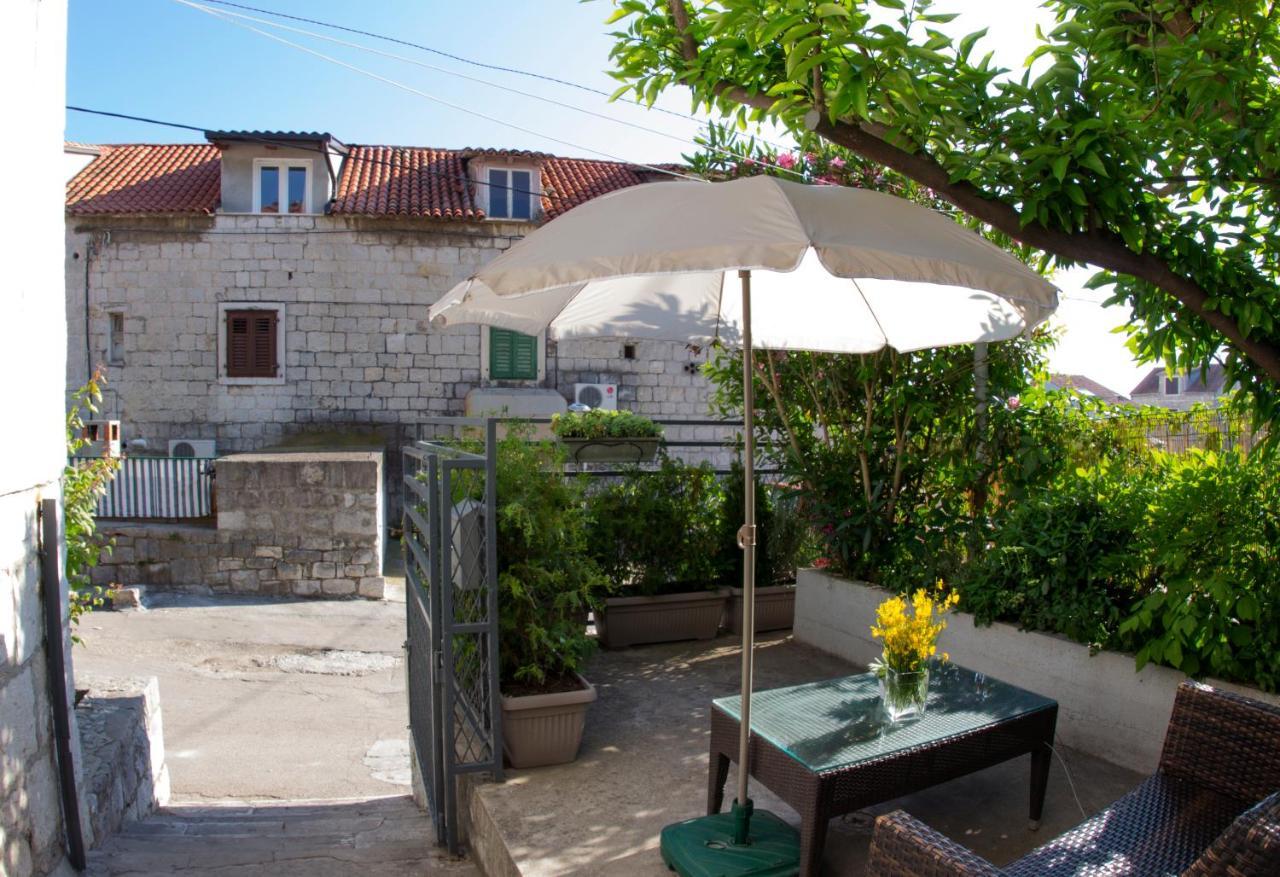 Cozy Room With Own Bathroom In The Old Town Split Exterior foto